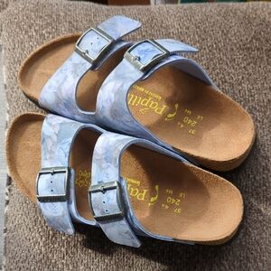 🩵Papillio Blue and Brown Sandals, Adjustable Straps size 37 LIKE NEW + ( flaw)